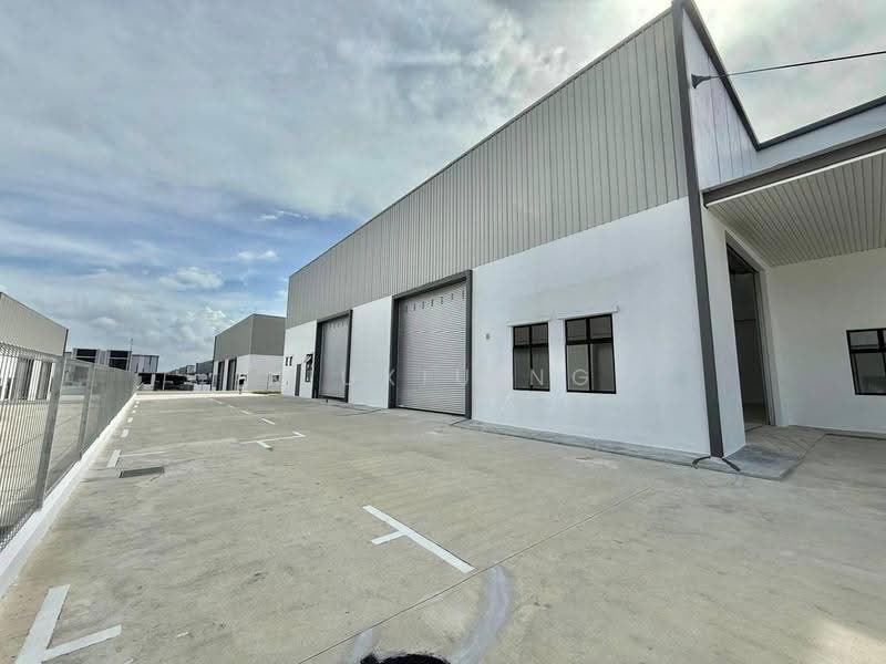 Factory for Rent in Eco Business Park 1 (Johor Bahru) - Xiuxiu Ng - Exterior - PropertyGuru.com.my
