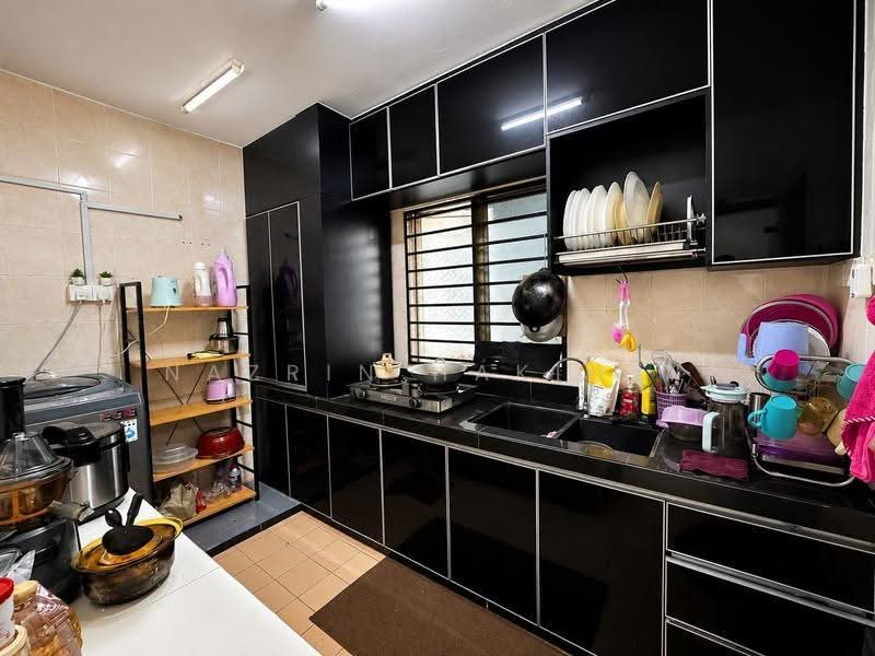 Pangsapuri untuk Dijual di Aliran Damai - Nazrin Hakimin - Kitchen - PropertyGuru.com.my