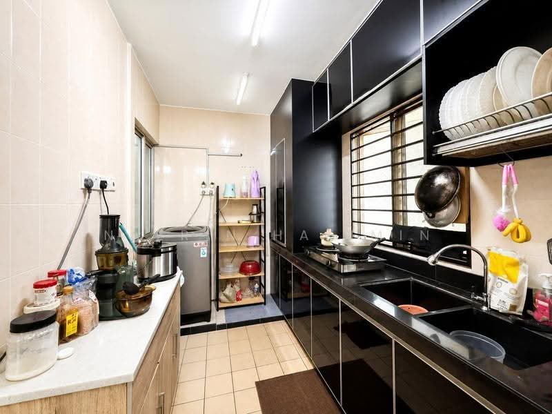 Pangsapuri untuk Dijual di Aliran Damai - Nazrin Hakimin - Kitchen - PropertyGuru.com.my