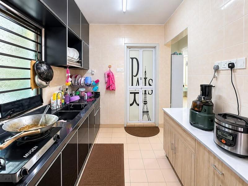 Pangsapuri untuk Dijual di Aliran Damai - Nazrin Hakimin - Kitchen - PropertyGuru.com.my