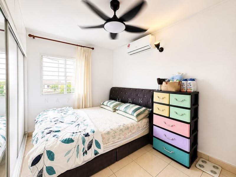 Pangsapuri untuk Dijual di Aliran Damai - Nazrin Hakimin - Bedroom - PropertyGuru.com.my