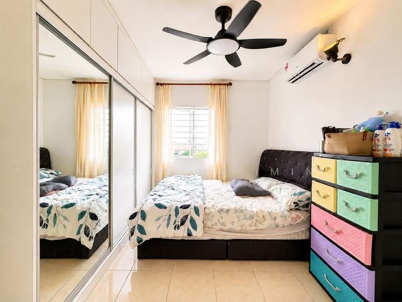 Pangsapuri untuk Dijual di Aliran Damai - Nazrin Hakimin - Bedroom - PropertyGuru.com.my