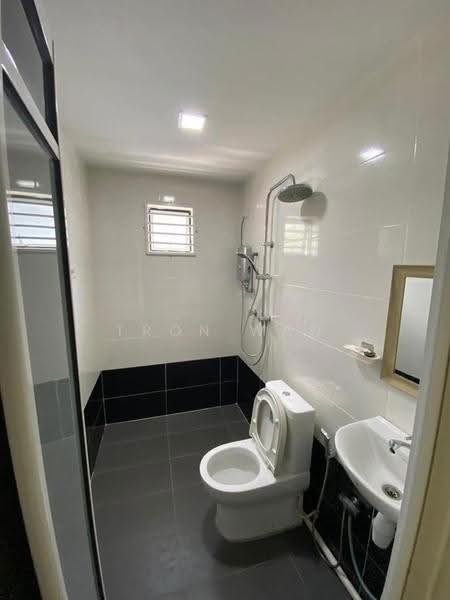 2-storey Terraced House for Rent in Petaling Jaya (Selangor) - Tron Wan - Bathroom - PropertyGuru.com.my