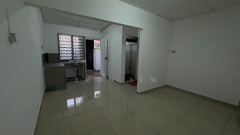 2-storey Terraced House for Sale in Johor Bahru (Johor) - Evon Yew - Kitchen - PropertyGuru.com.my
