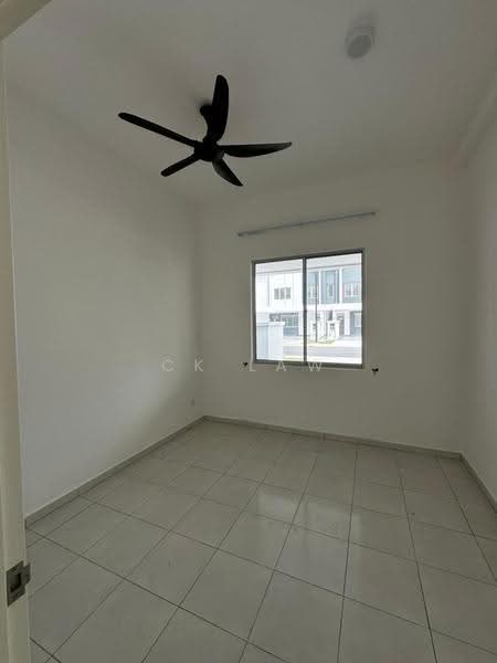 Rumah Bandar untuk Disewa di Eco Forest (Semenyih) - CK Law - Bedroom - PropertyGuru.com.my