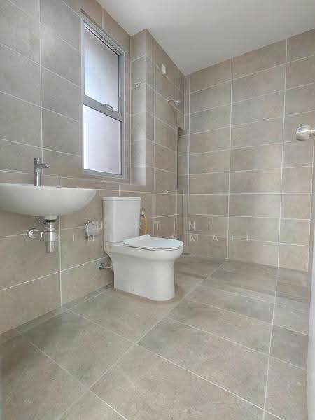 2-storey Terraced House for Sale in Jenjarom (Selangor) - Hartini Binti Ismail - Bathroom - PropertyGuru.com.my