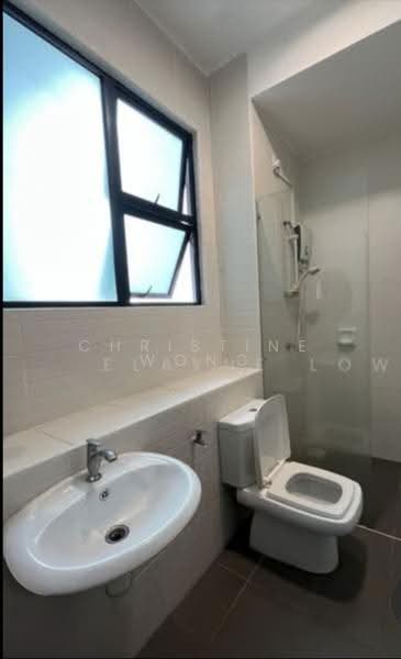 Kediaman Servis untuk Disewa di The Sky Executive Suites - Christine Wong - Bathroom - PropertyGuru.com.my
