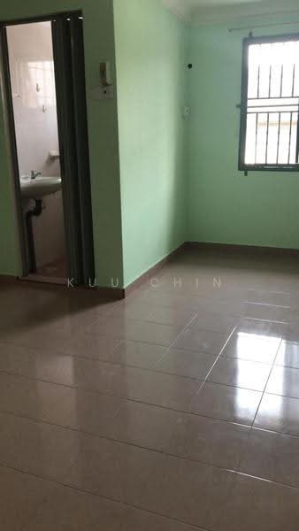 Rumah Teres 2-Tingkat untuk Dijual di Taman Muhibbah (Kulai) - Kuu Chin - Bathroom - PropertyGuru.com.my