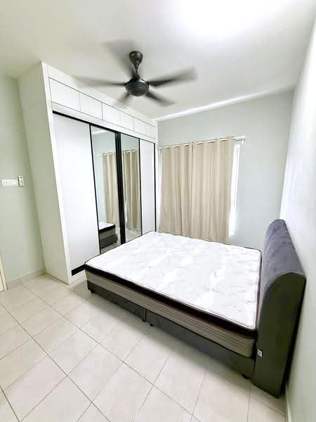Kondominium untuk Disewa di Sofiya Residensi - Kew . - Bedroom - PropertyGuru.com.my