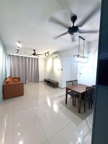 Kondominium untuk Disewa di Sofiya Residensi - Kew . - Living Room - PropertyGuru.com.my