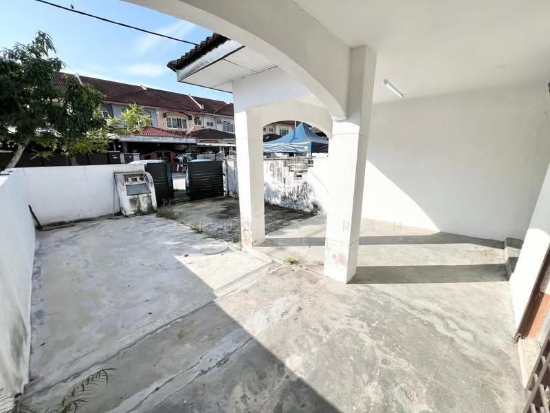 2-storey Terraced House for Sale in Banting (Selangor) - Zairul Asrah Zulkefli - Exterior - PropertyGuru.com.my