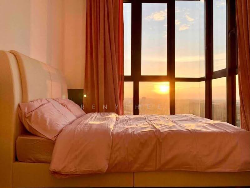 Kediaman Servis untuk Dijual di D'Pristine - Reny Hee - Bedroom - PropertyGuru.com.my