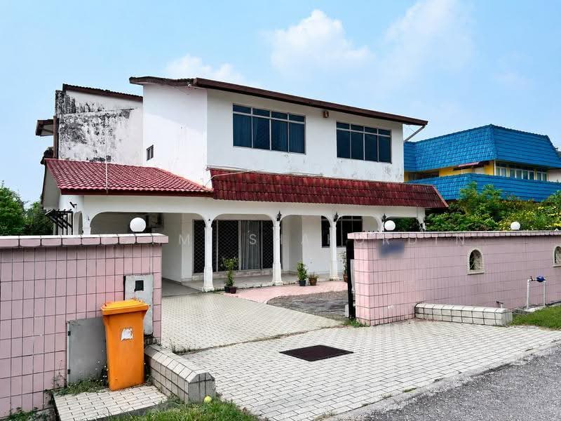 Bungalow House untuk Dijual di Seksyen 3 (Shah Alam) - Syahmi Shahordin - Exterior - PropertyGuru.com.my