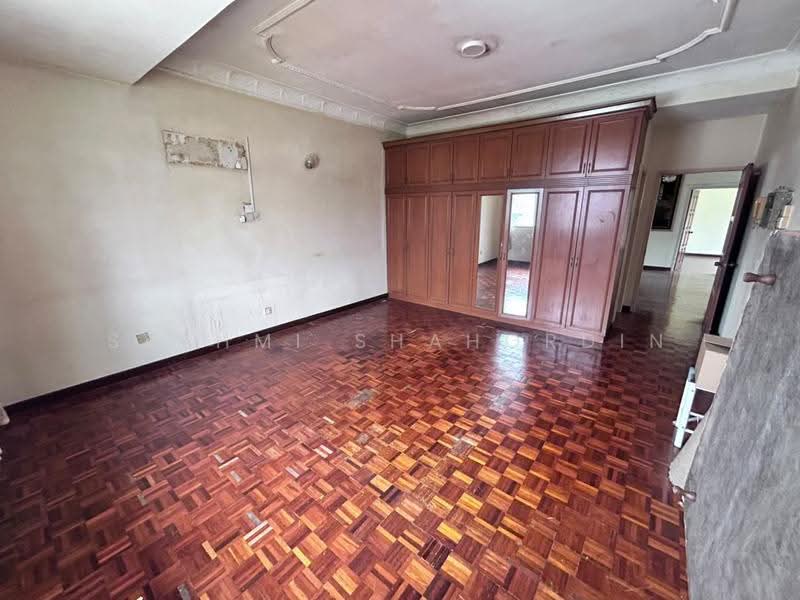 Bungalow House untuk Dijual di Seksyen 3 (Shah Alam) - Syahmi Shahordin - Bedroom - PropertyGuru.com.my