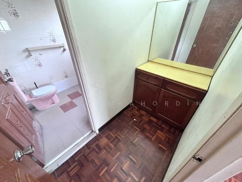 Bungalow House untuk Dijual di Seksyen 3 (Shah Alam) - Syahmi Shahordin - Bathroom - PropertyGuru.com.my