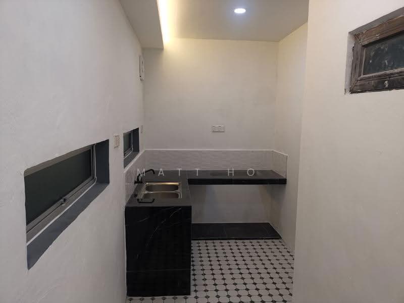 2-storey Terraced House for Sale in Kota Perdana (Seri Kembangan) - Matt Ho - Kitchen - PropertyGuru.com.my