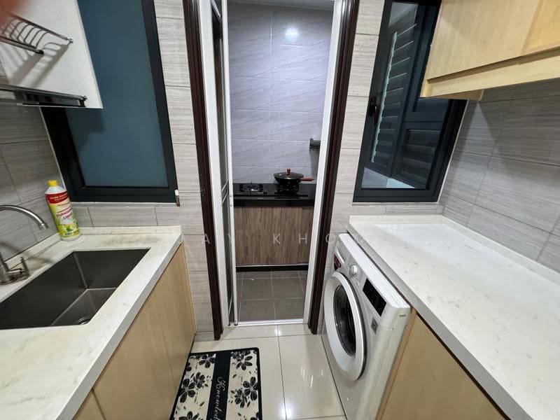 Service Residence for Sale at Symphony Tower (Menara Simfoni) - Jay Khoo - Kitchen - PropertyGuru.com.my
