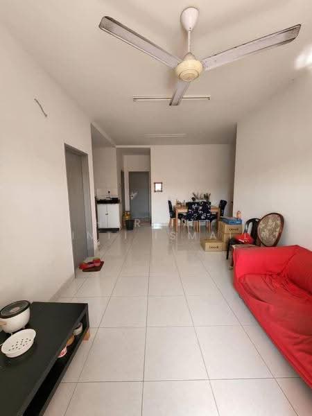 Rumah Bandar untuk Dijual di Bandar Botanic (Klang) - Hartini Binti Ismail - Living Room - PropertyGuru.com.my