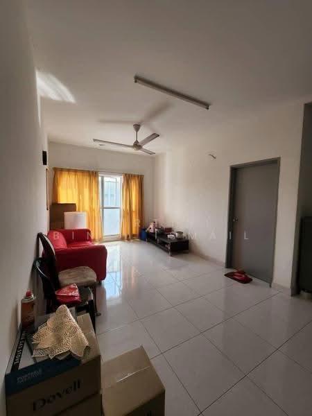 Rumah Bandar untuk Dijual di Bandar Botanic (Klang) - Hartini Binti Ismail - Living Room - PropertyGuru.com.my
