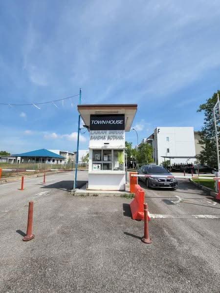 Rumah Bandar untuk Dijual di Bandar Botanic (Klang) - Hartini Binti Ismail - Exterior - PropertyGuru.com.my