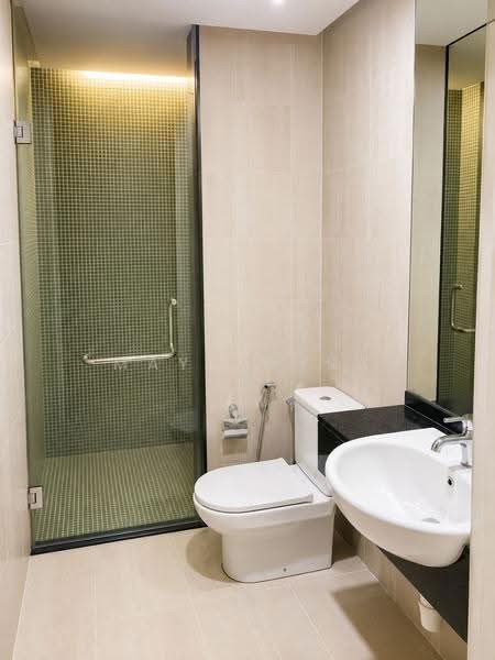 Kondominium untuk Disewa di The Capsquare Residences - Maya Myra - Bathroom - PropertyGuru.com.my