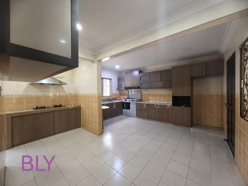 Rumah Teres 2-Tingkat untuk Dijual di Bandar Botanic (Klang) - Daniel Kok - Kitchen - PropertyGuru.com.my