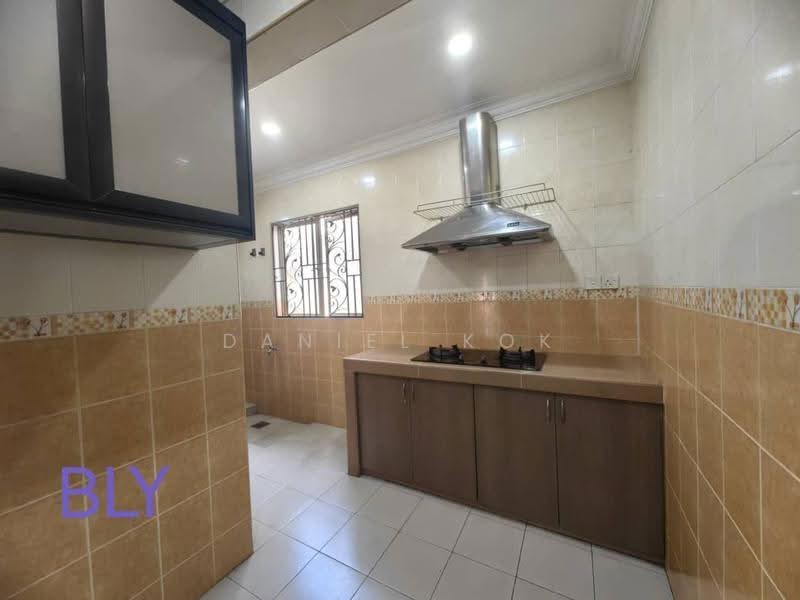 Rumah Teres 2-Tingkat untuk Dijual di Bandar Botanic (Klang) - Daniel Kok - Kitchen - PropertyGuru.com.my