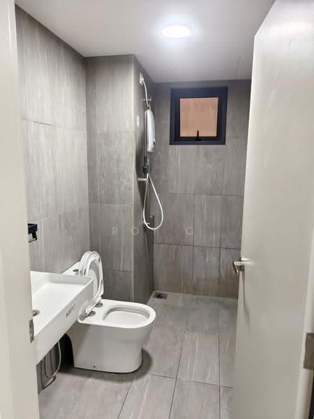 Kediaman Servis untuk Disewa di Savvy @ Riana Dutamas - Roy C - Bathroom - PropertyGuru.com.my