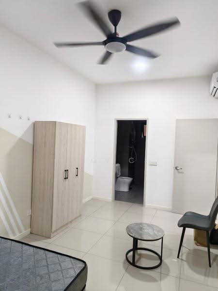 Kediaman Servis untuk Disewa di Savvy @ Riana Dutamas - Roy C - Bedroom - PropertyGuru.com.my
