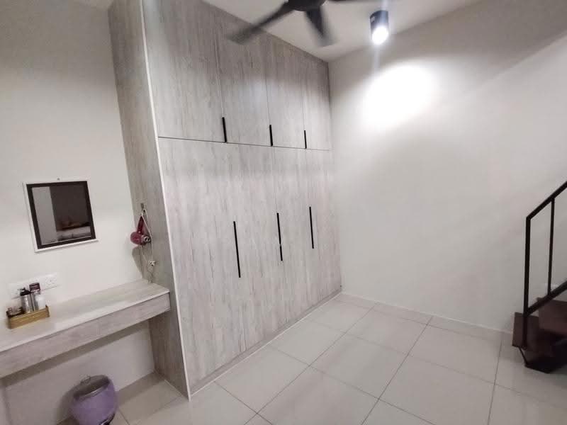 Rumah Berkembar untuk Dijual di Panorama Lapangan Saujana (Green Park) (Ipoh) - Sam . - Bedroom - PropertyGuru.com.my