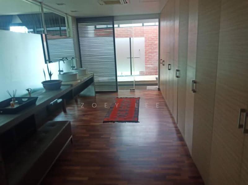 Bungalow House for Sale in Leisure Farm (Gelang Patah) - Zoey Lee - Bathroom - PropertyGuru.com.my