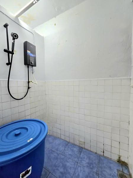 2-storey Terraced House for Sale in Ampang (Selangor) - Azean Wahab - Bathroom - PropertyGuru.com.my
