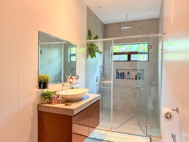 Bungalow House untuk Dijual di Seksyen 6 (Petaling Jaya) - Aisyah Abdul Manap - Bathroom - PropertyGuru.com.my