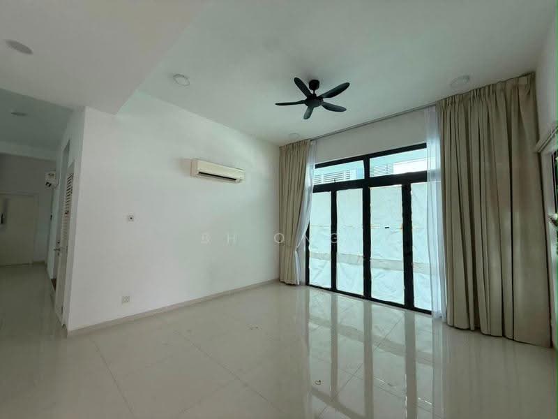Rumah Teres 3-Tingkat untuk Disewa di Cyberjaya (Selangor) - BH Ong - Living Room - PropertyGuru.com.my