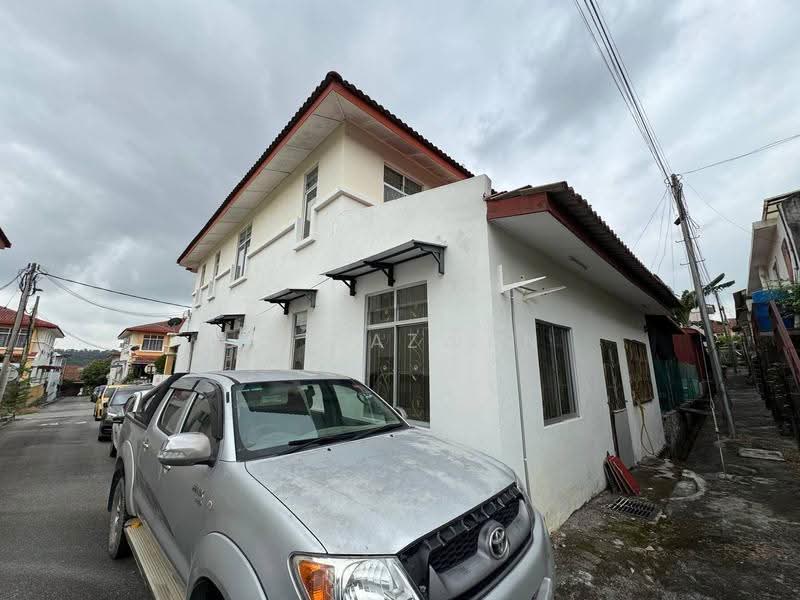 Rumah Teres 2-Tingkat untuk Dijual di Bandar Baru Salak Tinggi (Sepang) - NIK AZWAN - Exterior - PropertyGuru.com.my