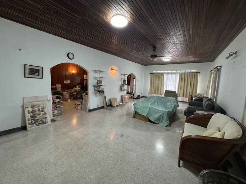 Bungalow House for Sale in Seksyen 16 (Petaling Jaya) - J. Paul - Living Room - PropertyGuru.com.my