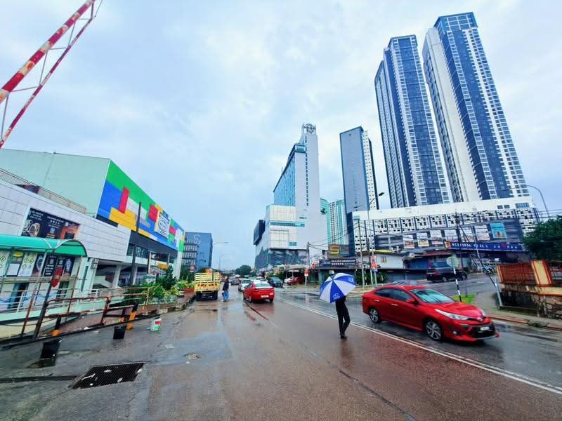 Commercial Bungalow for Sale in Taman Abad (Johor Bahru) - Sky Tan - Exterior - PropertyGuru.com.my