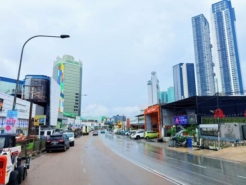 Commercial Bungalow for Sale in Taman Abad (Johor Bahru) - Sky Tan - Exterior - PropertyGuru.com.my