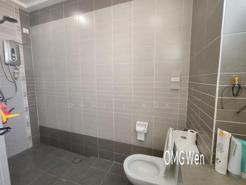 Rumah Teres 2-Tingkat untuk Dijual di Bandar Bukit Raja (Klang) - Daniel Kok - Bathroom - PropertyGuru.com.my