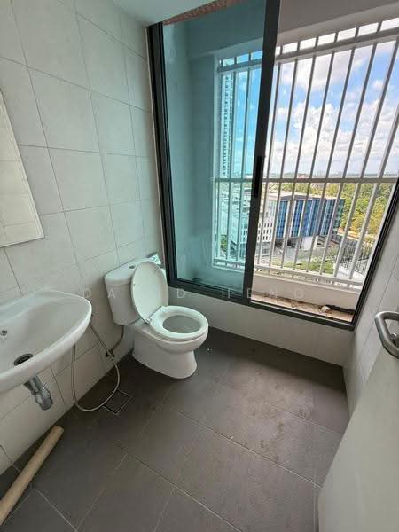 Pejabat untuk Disewa di Iskandar Puteri (Nusajaya) (Johor) - David Heng - Bathroom - PropertyGuru.com.my