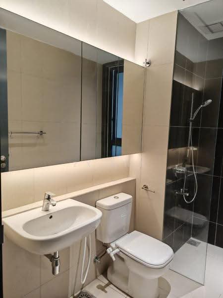 Kondominium untuk Dijual di One Cochrane Residence - ZX KHO - Bathroom - PropertyGuru.com.my