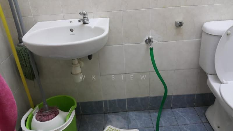 Rumah Teres 2-Tingkat untuk Dijual di Bandar Puteri Puchong (Puchong) - WK Siew - Bathroom - PropertyGuru.com.my