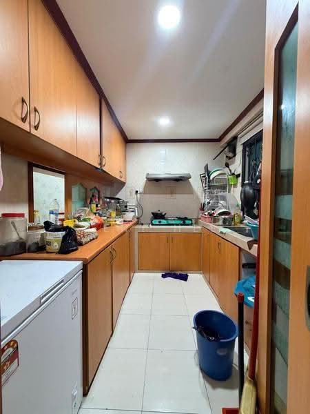 Kediaman Servis untuk Dijual di The Embassy (Bangunan Duta Impian) - Reny Hee - Kitchen - PropertyGuru.com.my