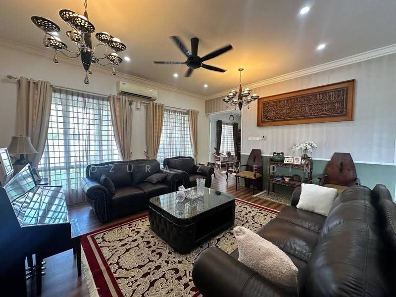 2-storey Terraced House for Sale in Denai Alam (Shah Alam) - Adzura Zamedin - Living Room - PropertyGuru.com.my