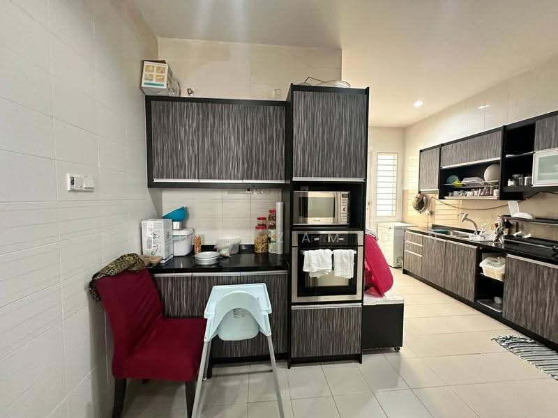 2-storey Terraced House for Sale in Denai Alam (Shah Alam) - Adzura Zamedin - Kitchen - PropertyGuru.com.my