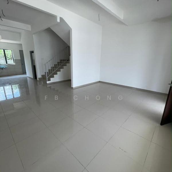 Rumah Teres 2-Tingkat untuk Dijual di Kota Warisan (Sepang) - FB Chong - Living Room - PropertyGuru.com.my