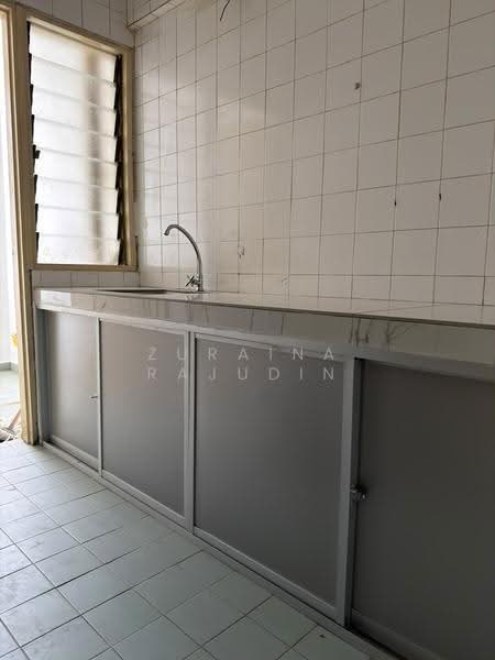 Flat for Rent at Flat Taman Bukit Angkasa - Zuraina Rajudin - Kitchen - PropertyGuru.com.my
