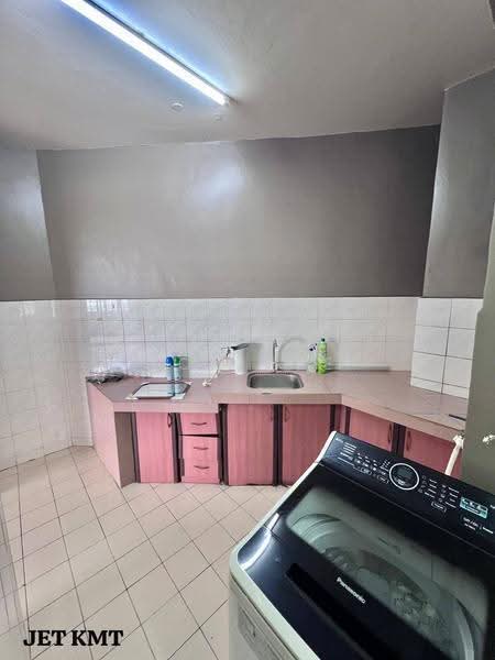 Kondominium untuk Dijual di Regency Condominium - Tom Lee - Kitchen - PropertyGuru.com.my