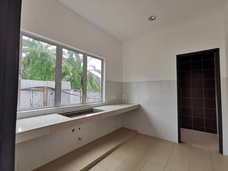 Rumah Teres 2-Tingkat untuk Dijual di Dengkil (Selangor) - FB Chong - Kitchen - PropertyGuru.com.my