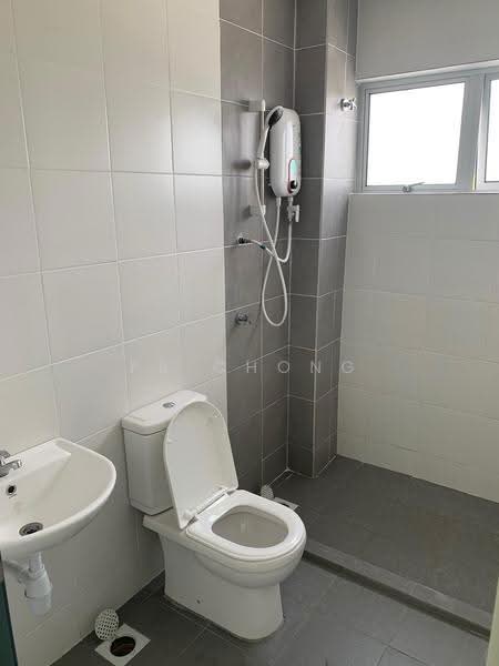 Rumah Teres 2-Tingkat untuk Dijual di Dengkil (Selangor) - FB Chong - Bathroom - PropertyGuru.com.my